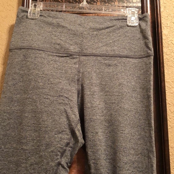 New in packaging PINK Victoria’s Secret Cozy Leggings 78% polyester 22% elastane - Picture 2 of 13